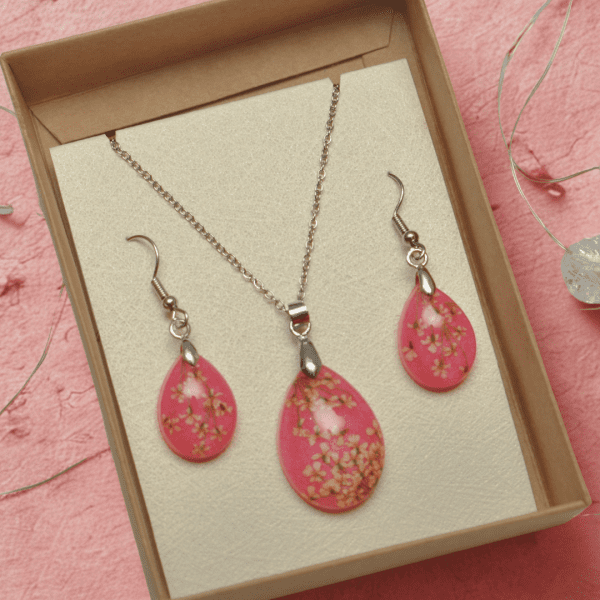 Resin Jewelry - Necklace & Earring Set